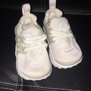 Presto Nike infant toddler white